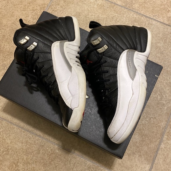 Air Jordan 12 Retro GS 'Playoff' KIDS 4 / 5 Y - Picture 5 of 8